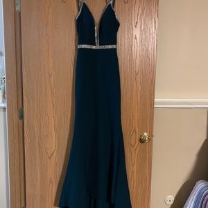 Emerald green prom dress